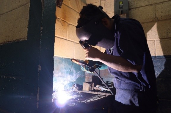 Construcciones Metálicas Soldadura Por Arco Eléctrico Con Electrodo Revestido (SMAW) en tubería
